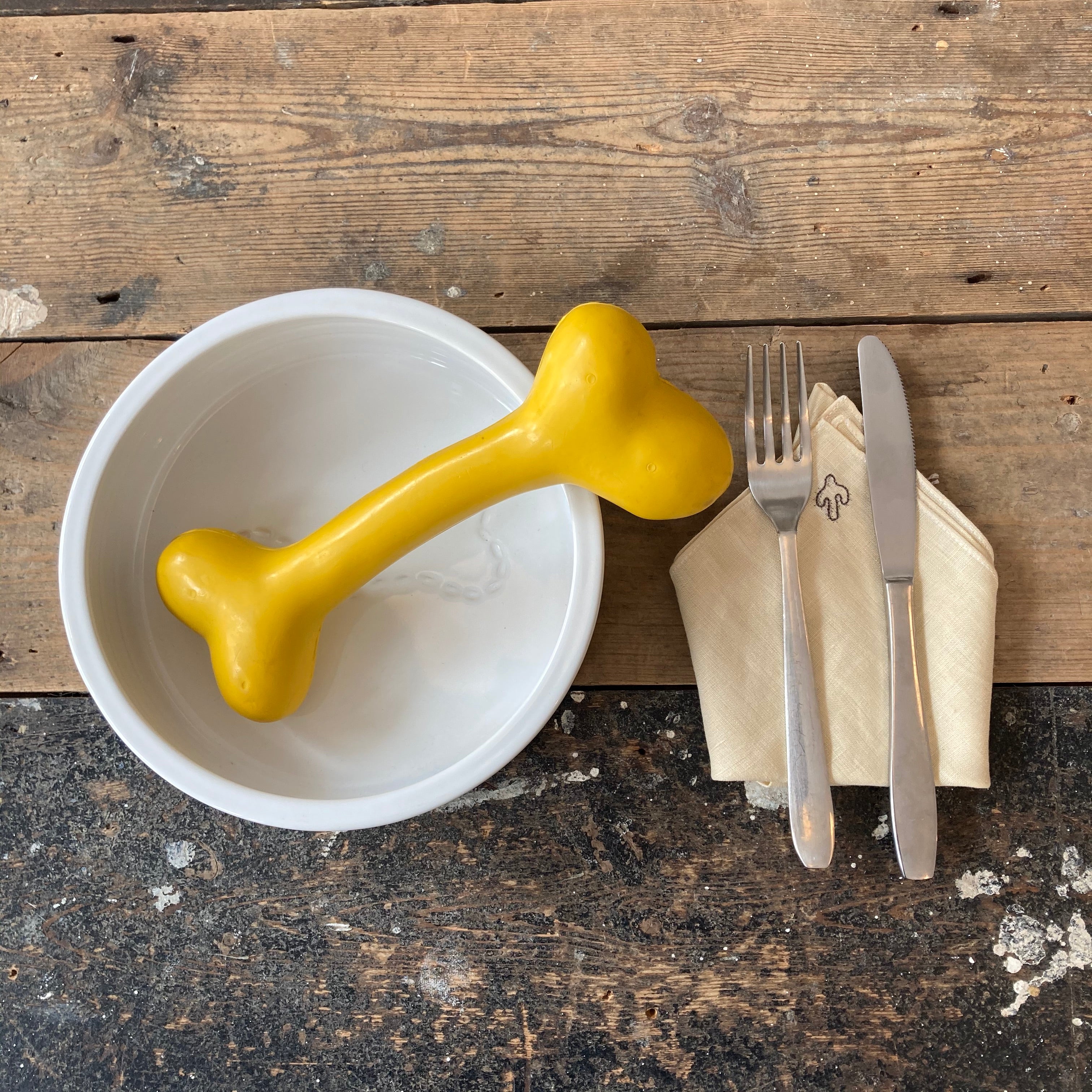 Hundespielzeug aus Gummiknochen